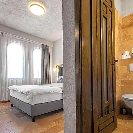 Hotel Selora *